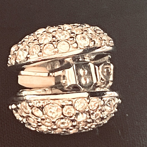 Vintage Pave SWAROVSKI Crystals & silverTone Domed - Picture 6 of 6